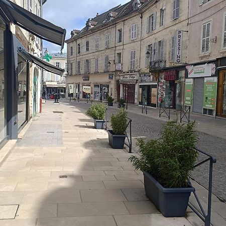 Terre De Bourgogne - Appartement Au Centre Ville D'אבלון מראה חיצוני תמונה